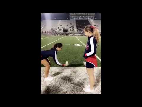 مشجعة تشعل الإنترنت باستعراض لياقتها البدنية