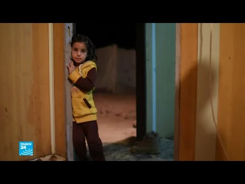 لاجئون سوريون يعيشون خارج المخيمات في الأردن