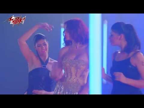 شاهد دومينيك حوارني تستعرض جمالها في آه منك