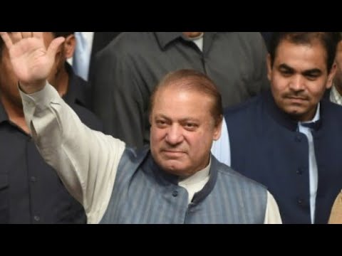 شاهد الإفراج عن رئيس الوزراء الباكستاني السابق وابنته وصهره