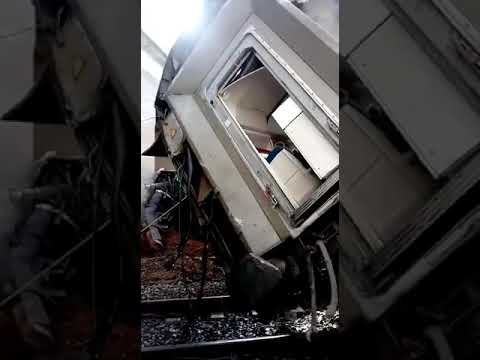 شاهد انقلاب قطار بين الرباط والقنيطرة في سيدي بو القنادل