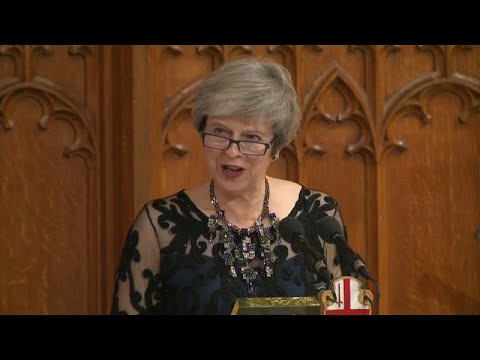 ماي تعقد اجتماعًا لمناقشة الانسحاب مِن الاتحاد الأوروبي