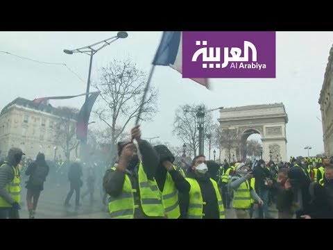 أصحاب السترات الصفراء يتقدمون نحو قصر الإليزيه