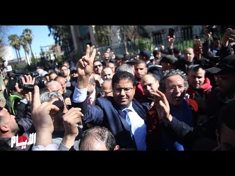 شاهدمناوشات خطيرة بين حامي الدين ورفاق آيات الجيد