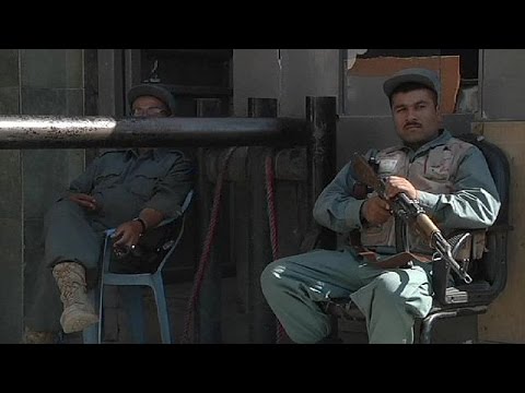 بالفيديو 14 قتيلًا على الأقل في هجوم حركة طالبان على فندق في كابول