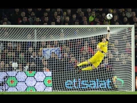 كاسياس أسطورة إسبانية تطالبه الجماهير بالاعتزال