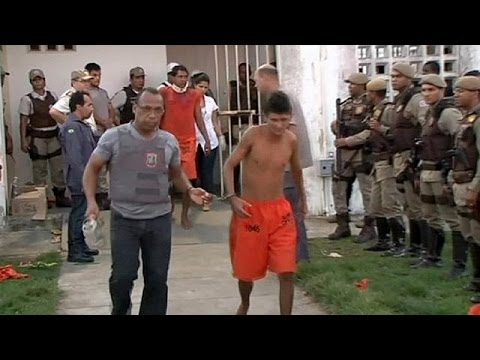 شاهد مقتل 9 معتقلين وتحرير 70 شخصًا احتجزوا كرهائن
