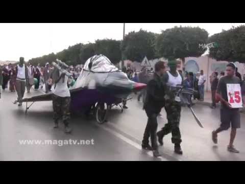 شباب مغاربة يهدون غزة طائرة حربيَّة من الورق