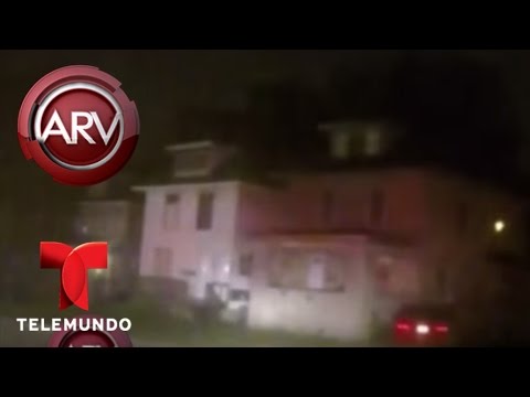 شاهد سيارة تصطدم بماسورة غاز فتؤدي إلى طيران منزل