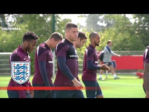 التدريب الأخير لمنتخب انجلترا قبل مواجهة سويسرا