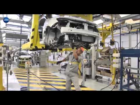 شاهد عمليات تسريح واسعة لموظفي وكلاء السيارات في الجزائر