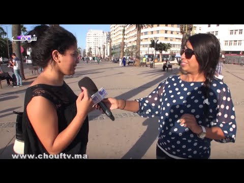 شاهد ترجمة مثال  لي وصل لبلاد غير بلادو خلا الهم لولادو 