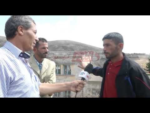 شاهد الأهالي يمنعون أبناءهم من الالتحاق بمدرسة دوار لعقاقاين شاهد الأهالي يمنعون أبناءهم من الالتحاق بمدرسة دوار لعقاقاين