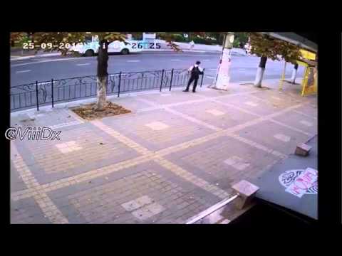 شاب ينجو من الموت بأعجوبة شديدة