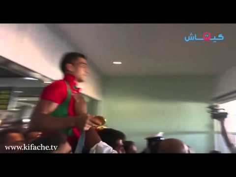 بالفيديو الجماهير تستقبل ربيعي في مطار كازا