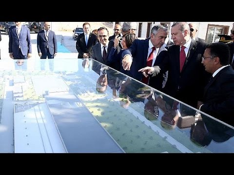 افتتاح أول مشروع في العالم لنقل المياه تحت البحر