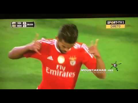 شاهد المغربي المهدي كارسيلا يحرز هدفًا رائعًا
