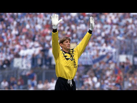 شاهد أياكس أمستردام يحتفل بعيد ميلاد الحارس الأمين