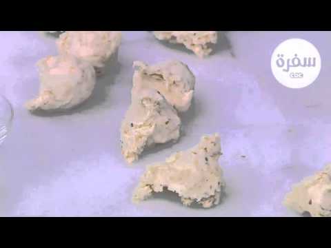 طريقة عمل بقسماط بالسمسم