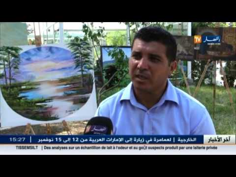 أنامل مبدعة تستنطق الريشة لتجسيد لوحات فنية