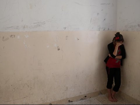 شاهد ونسة فتاة إيزيدية تصف هروبها المروع من داعش