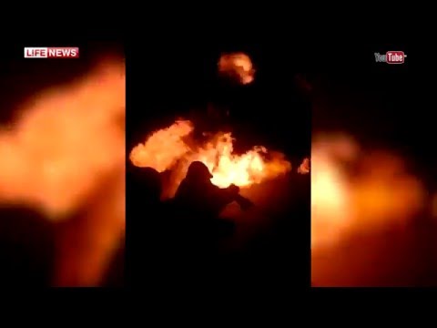 شاهد شاب يحترق أثناء الاستعراض بالنار