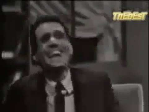 رد فعل عبد الحليم حافظ لحظة تعرض رجل لموقف محرج