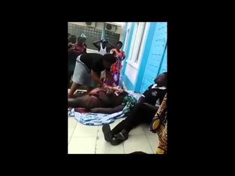 سيدة كاميرونية تشق بطن قريبتها الميتة لإخراج توأم منها