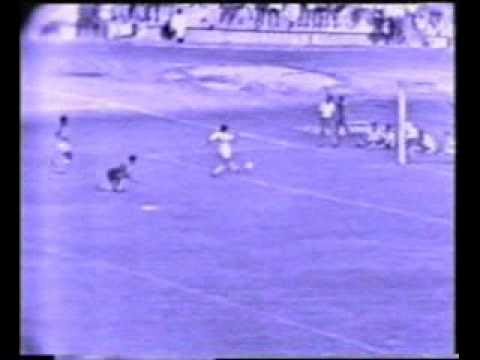 شاهد هدف رائع لأسطورة الزمالك في الستينيات