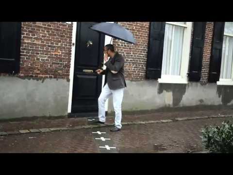 منزل يقع في دولتين يجذب نصف مليون مشاهد