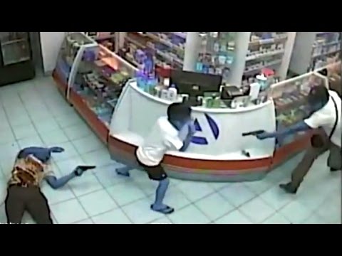 لصوص يقتلون شرطي ويتجنبون إصابة طفل