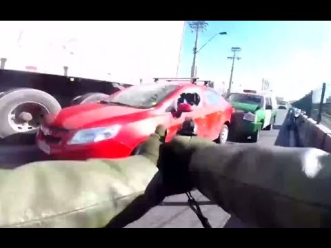 شاهد لحظة القبض على متهمين بالسطو المسلح في تشيلي